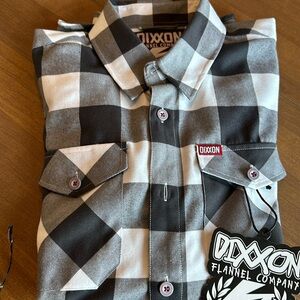 Men’s Pinnacle Dixxon Flannel. Size medium